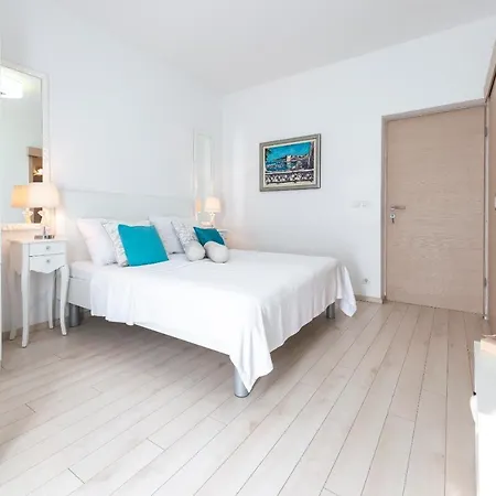 Boro 3 * Dubrovník