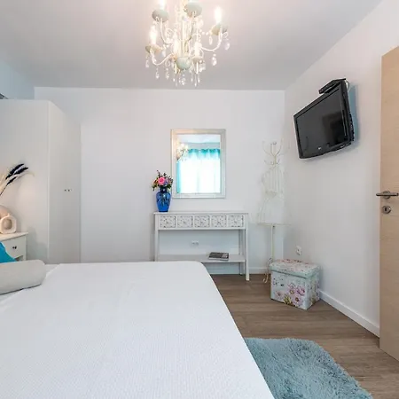 Boro 3 Apartament