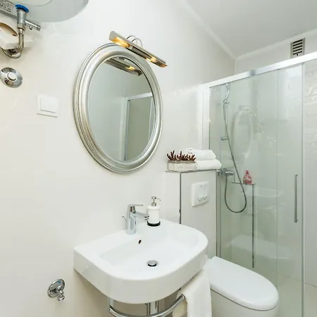 Apartman Boro 3 *